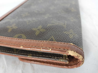 LOUIS VUITTON Monogram LV Push Lock Second Bag
