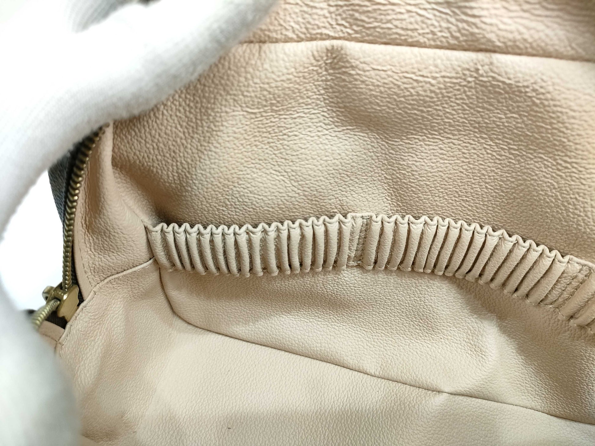(10307_0042) LOUIS VUITTON Monogram True Towel M47522 MB0086 Second Bag