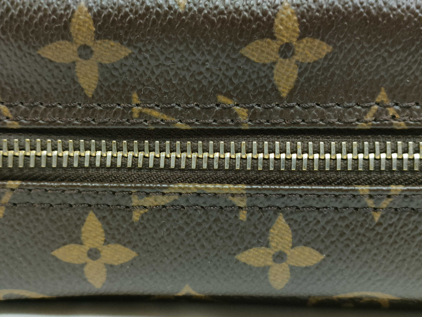 (10307_0042) LOUIS VUITTON Monogram True Towel M47522 MB0086 Second Bag