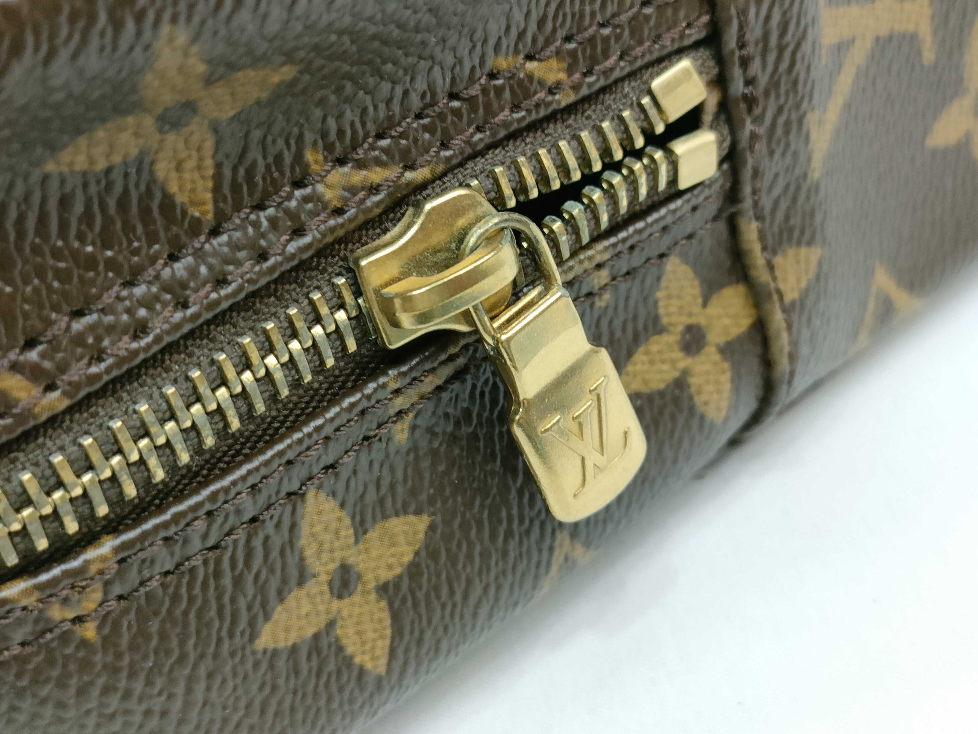 (10307_0042) LOUIS VUITTON Monogram True Towel M47522 MB0086 Second Bag
