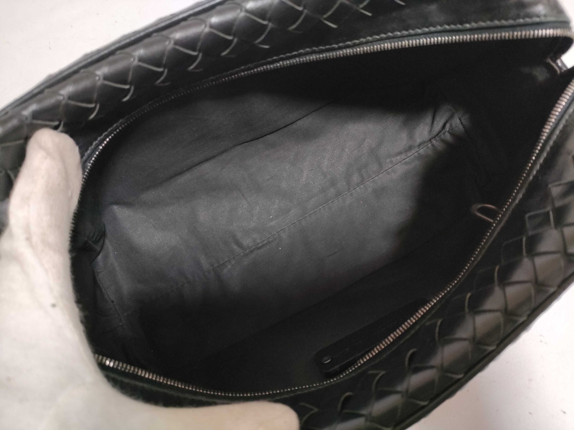 (10310_0400) BOTTEGA VENETA Intrecciato Leather Second Bag in Black