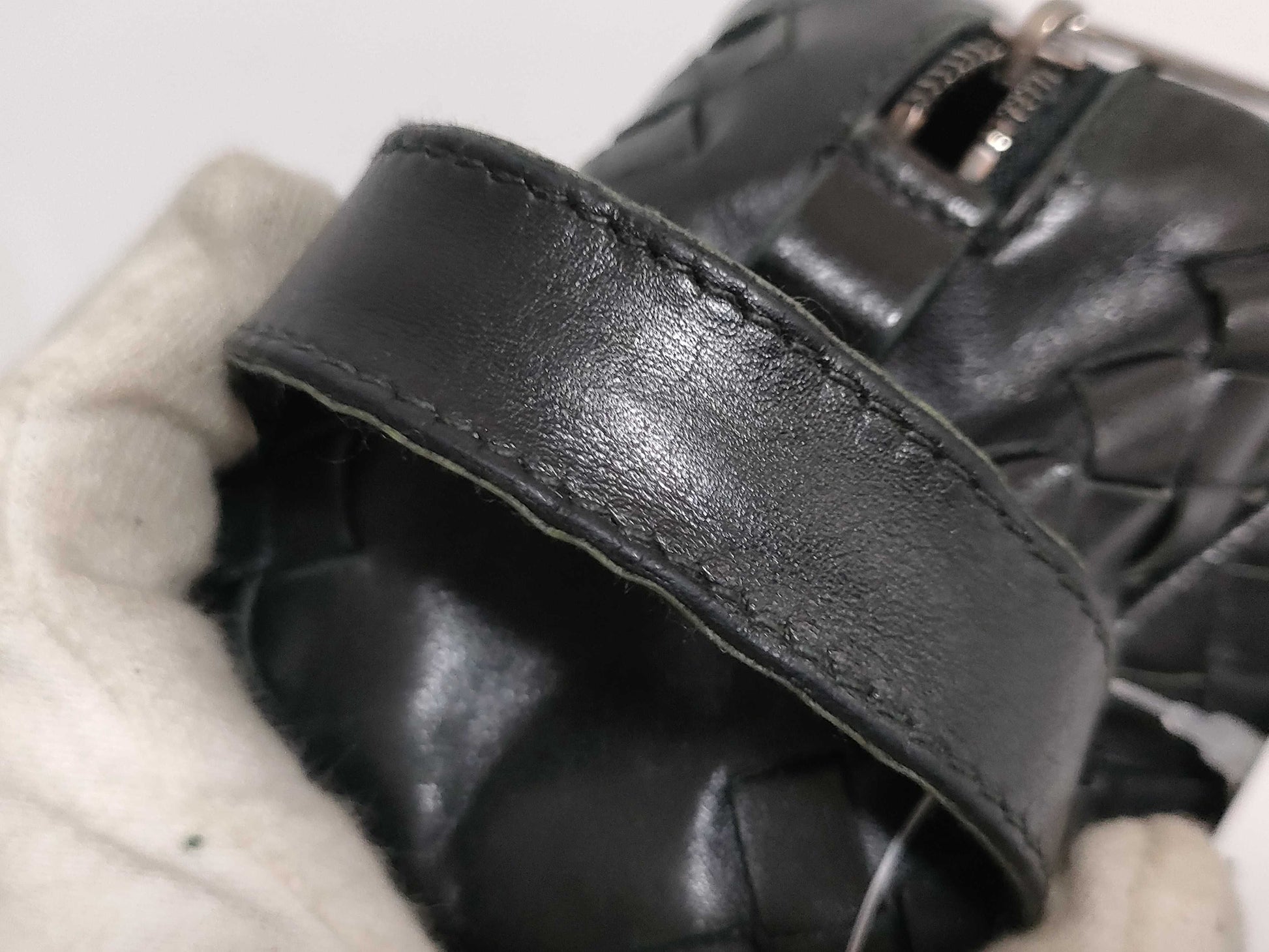 (10310_0400) BOTTEGA VENETA Intrecciato Leather Second Bag in Black