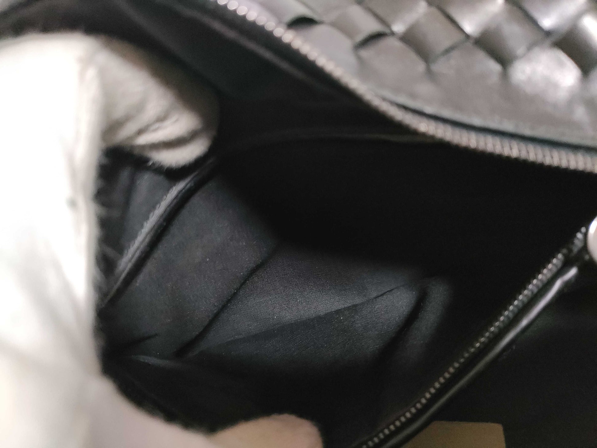 (10310_0400) BOTTEGA VENETA Intrecciato Leather Second Bag in Black