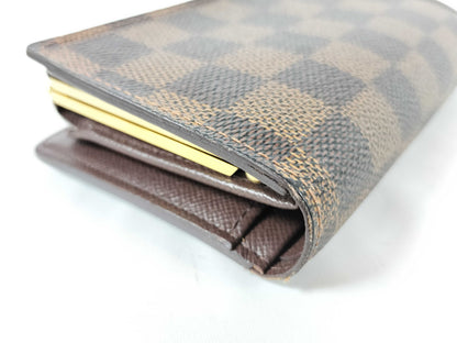 LOUIS VUITTON Damier Folding Wallet with Clasp Closure MI0069