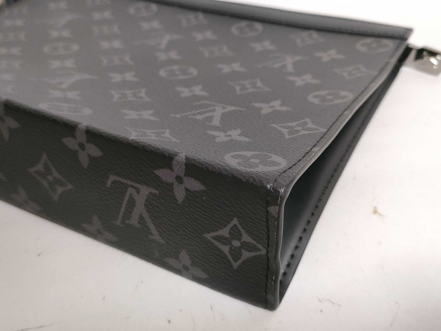 (10307_0235) LOUIS VUITTON LV Monogram Eclipse Pochette Voyage M61692/RFID Second Bag