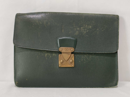 (10320_0212) LOUIS VUITTON Taiga Louis Vuitton Second Bag Taiga Clado M30194 Second Bag