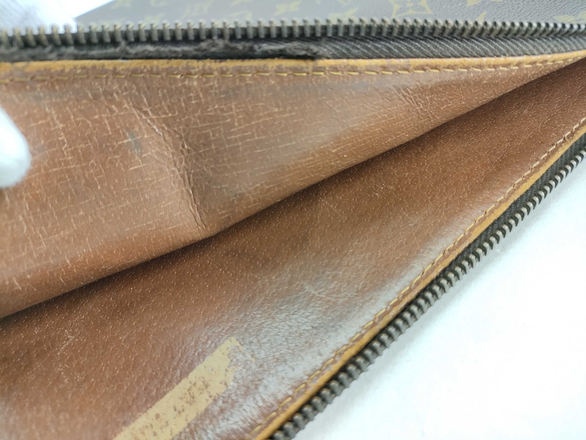 (10320_0156) LOUIS VUITTON Monogram Louis Vuitton Poche Document Monogram Second Bag