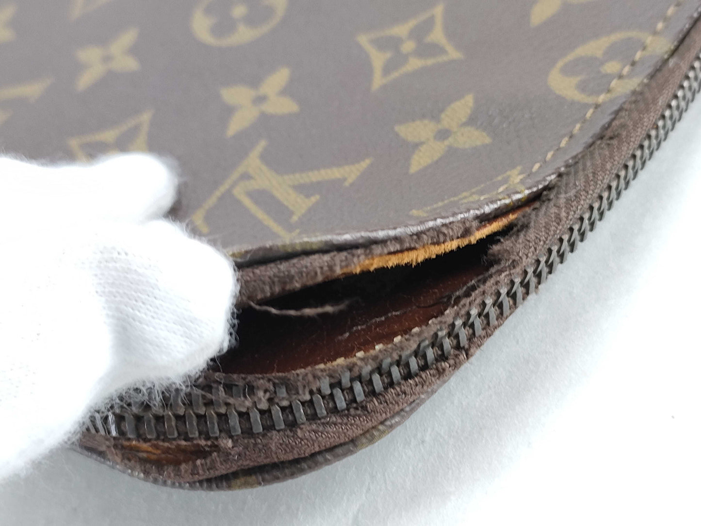 (10320_0156) LOUIS VUITTON Monogram Louis Vuitton Poche Document Monogram Second Bag