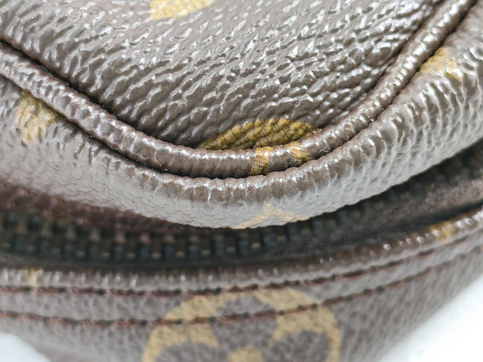 (10307_0101) LOUIS VUITTON Monogram Louis Vuitton True Toilet 23 Monogram Second Bag