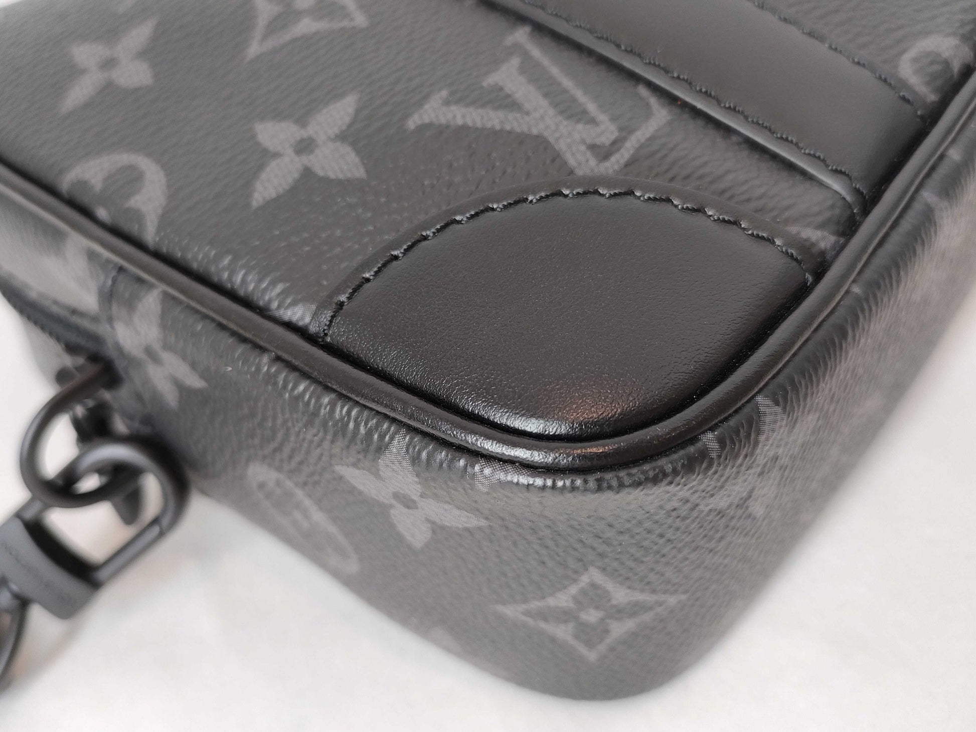 (10307_0014) LOUIS VUITTON M82076 Pochette Kasai Second Bag