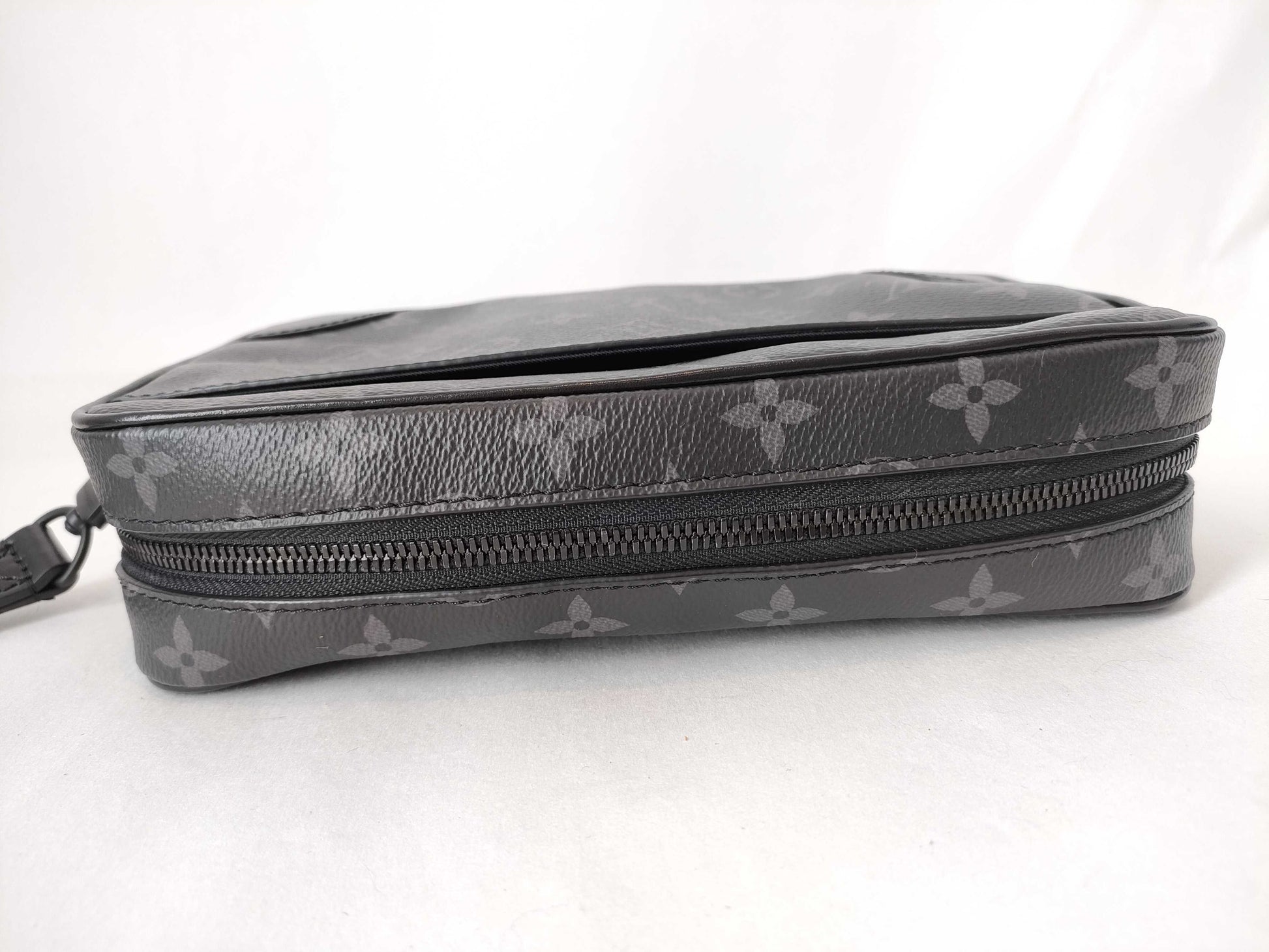 (10307_0014) LOUIS VUITTON M82076 Pochette Kasai Second Bag