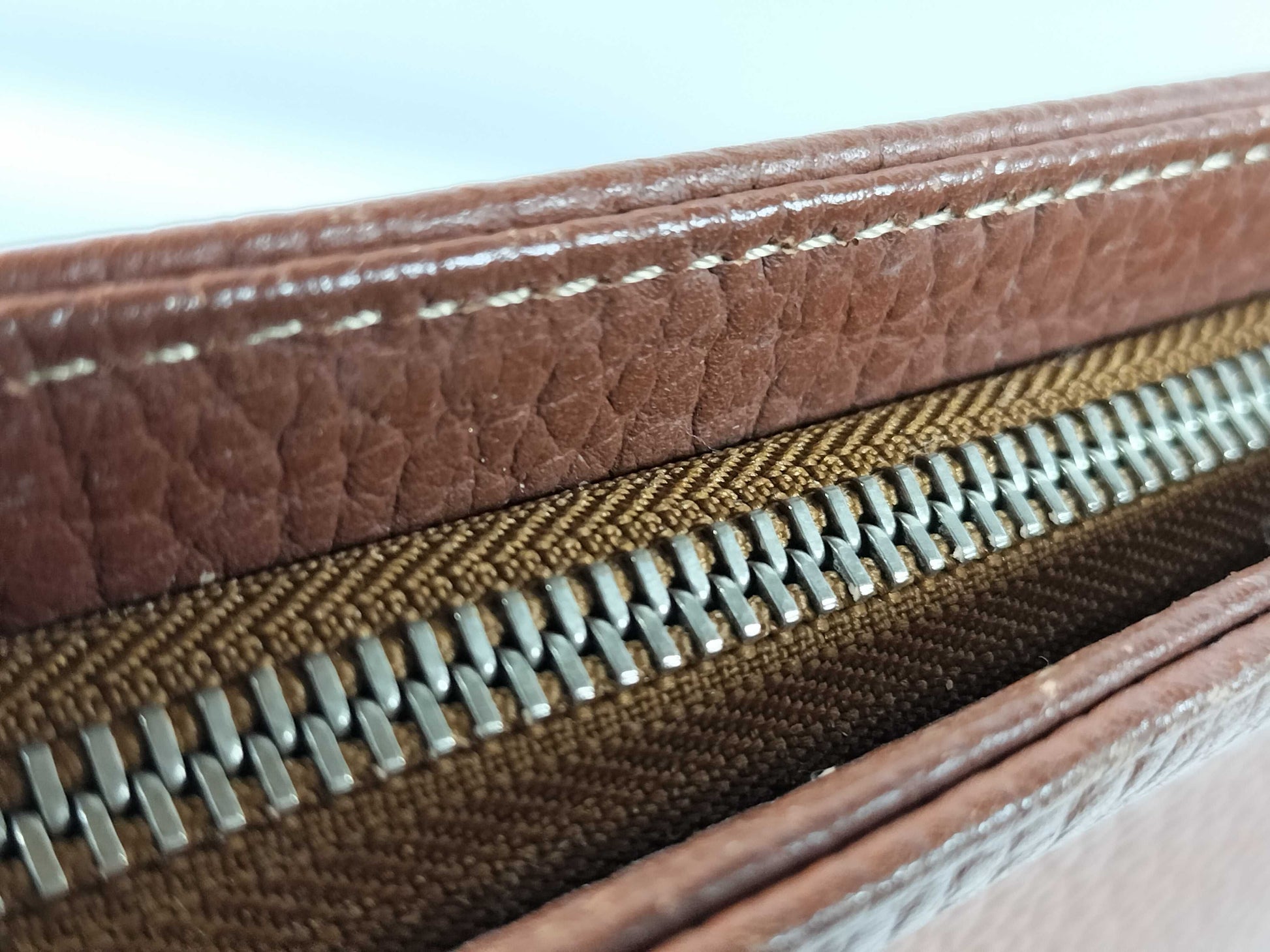 (10309_0109) BURBERRY Leather Second Bag Brown Second Bag