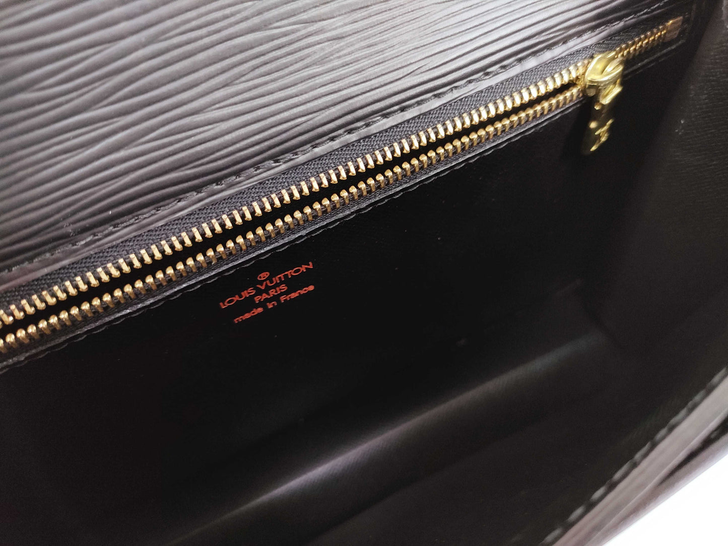 (10307_0131) LOUIS VUITTON Epi Leather LV Epi Serie Dragonne M52612 VI0094 Second Bag