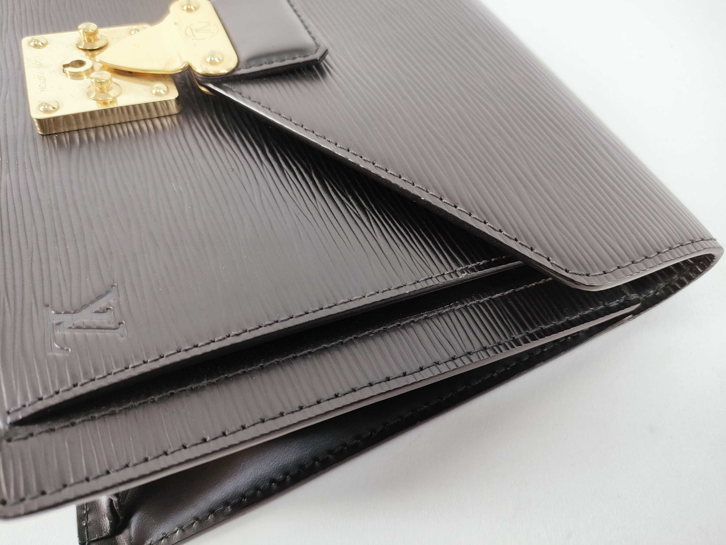 (10307_0131) LOUIS VUITTON Epi Leather LV Epi Serie Dragonne M52612 VI0094 Second Bag