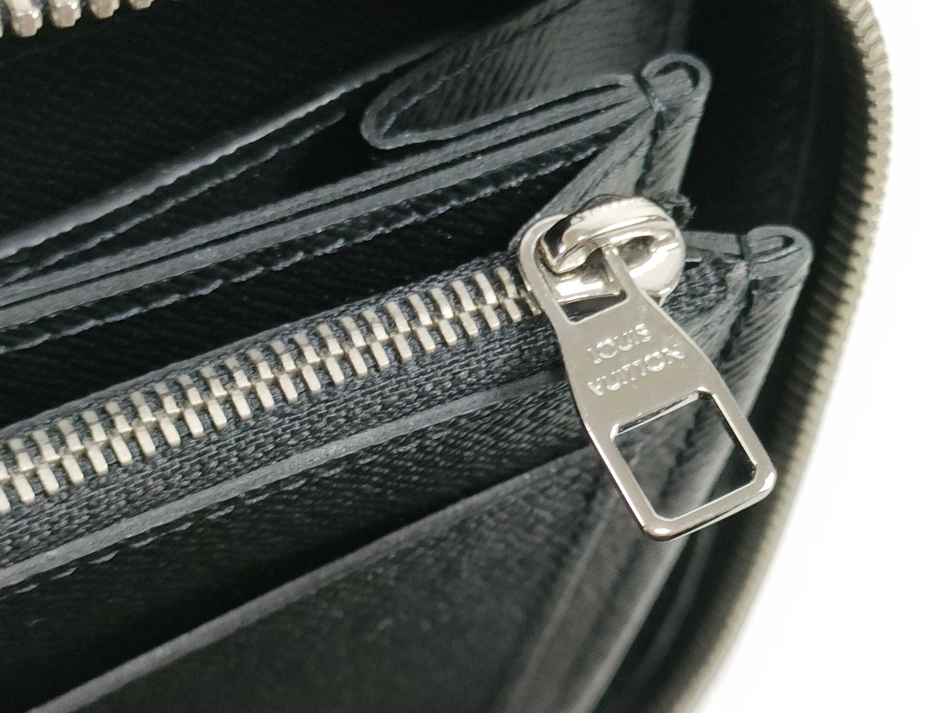 (10307_0093) LOUIS VUITTON Epi LV Epi Dandy Wallet M64000 CA3138 Second Bag