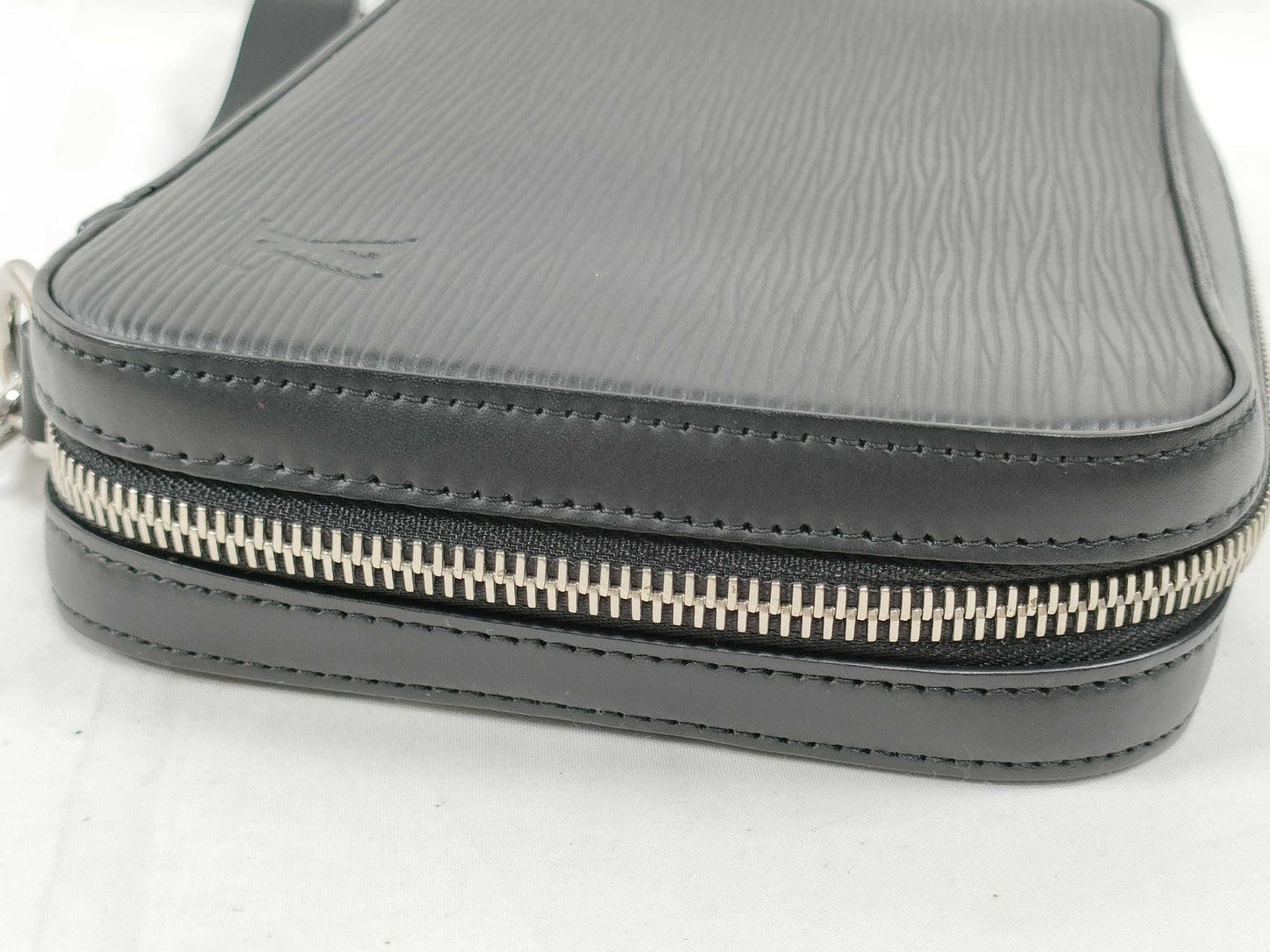 (10307_0093) LOUIS VUITTON Epi LV Epi Dandy Wallet M64000 CA3138 Second Bag