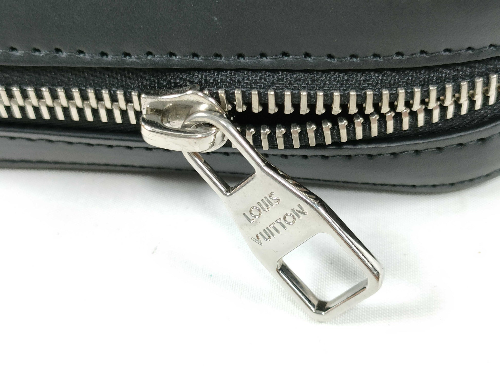 (10307_0093) LOUIS VUITTON Epi LV Epi Dandy Wallet M64000 CA3138 Second Bag