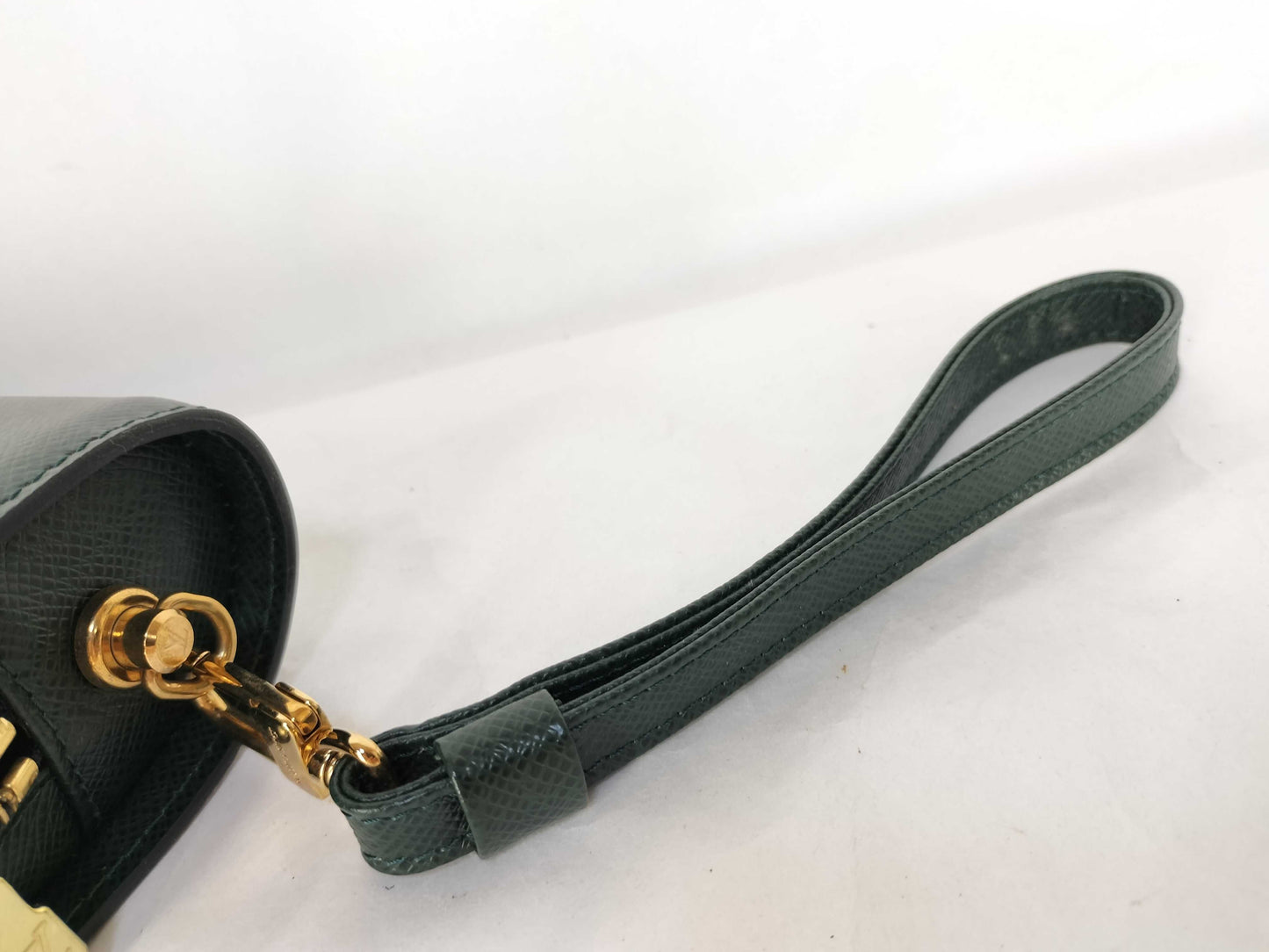 LOUIS VUITTON Taiga brand second bag