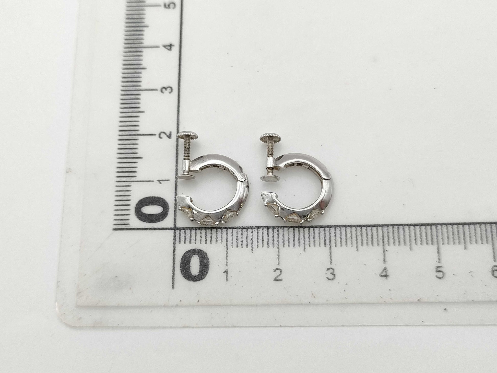 D0.25/0.25ct K18 3.0g Earrings 
