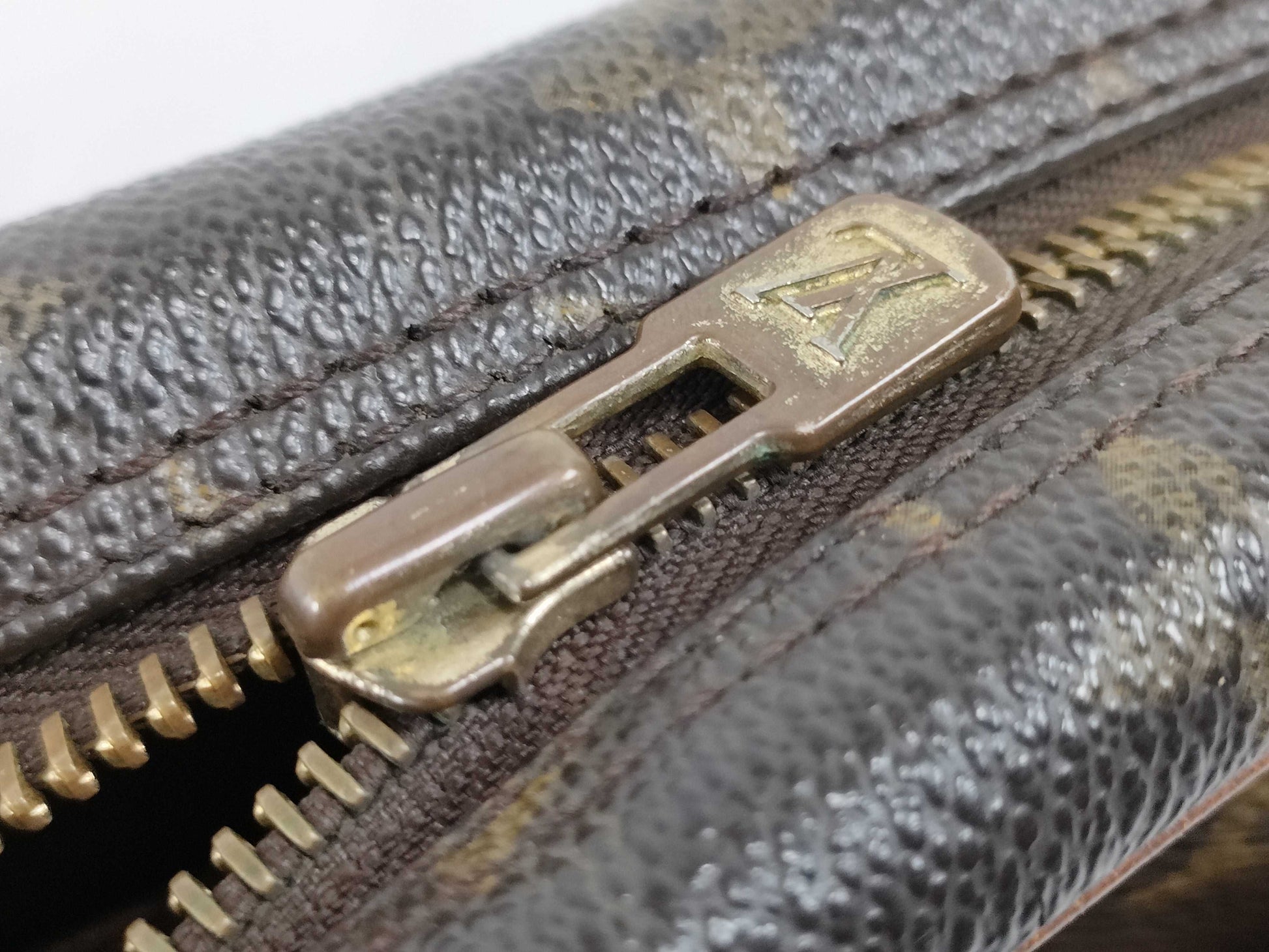 (10320_0128) LOUIS VUITTON Monogram Compiègne Second Bag/Clutch Bag, PVC Leather, M51847, Brown with Gold Hardware, Men's Second Bag