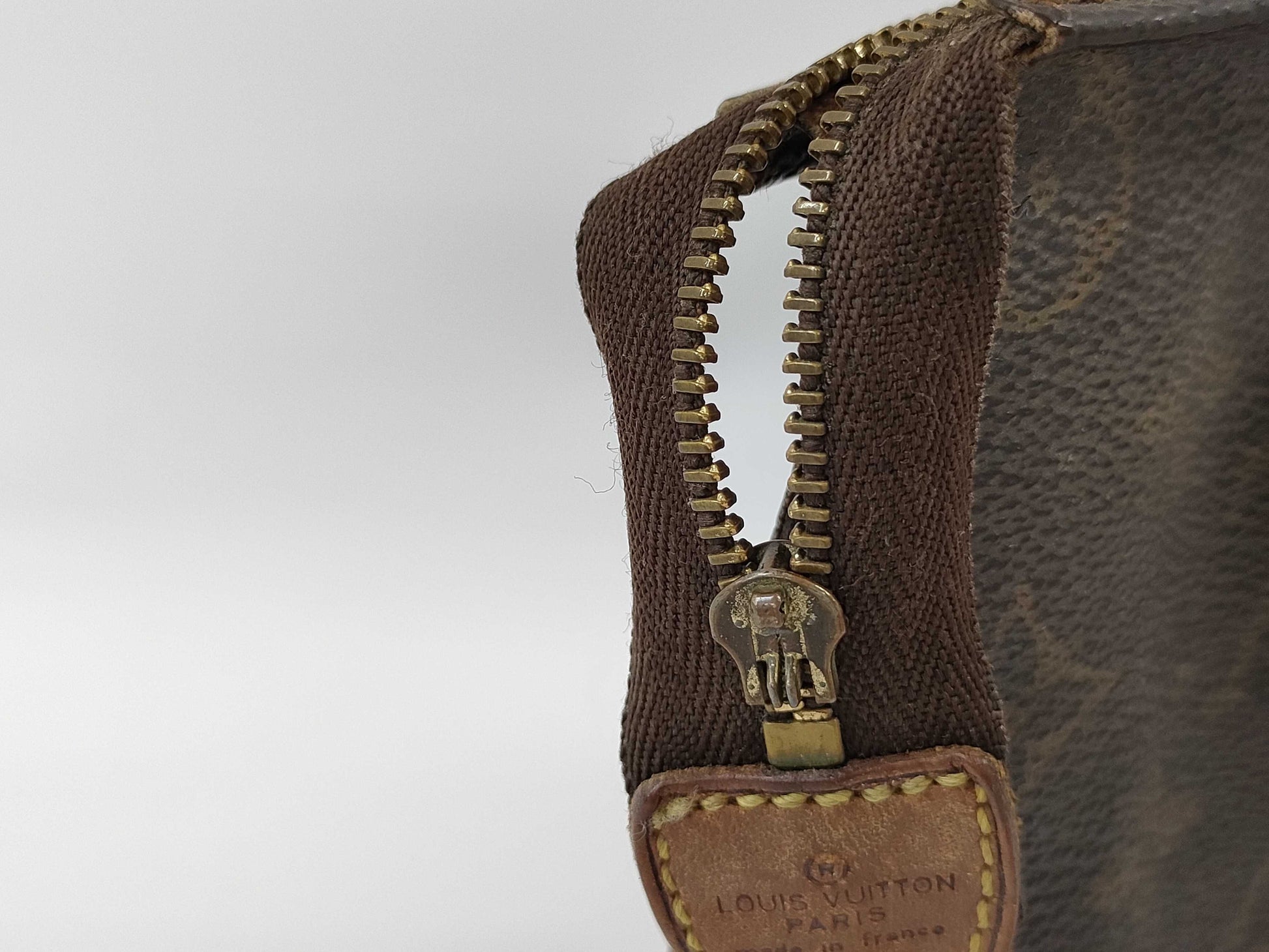 LOUIS VUITTON Louis Vuitton M47542 Poche Toilette 26 Second Bag Second Bag