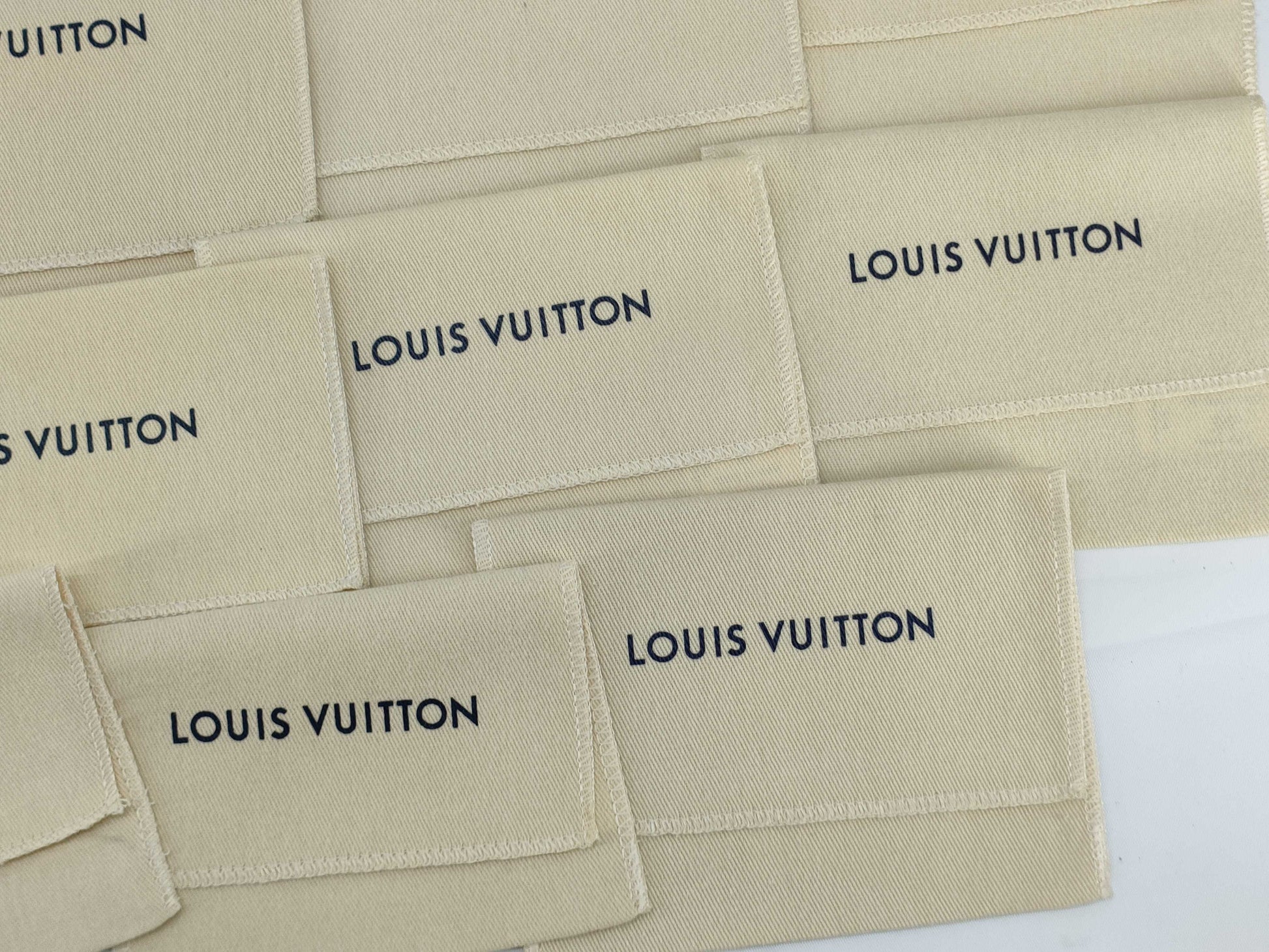LOUIS VUITTON Current Storage Bags for Small Items, 15-Piece Set 