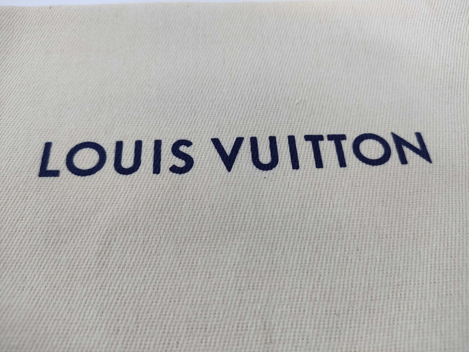 LOUIS VUITTON Current Storage Bags for Small Items, 15-Piece Set 