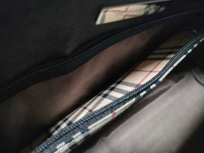 BURBERRY Black Handbag