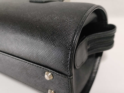 BURBERRY Black Handbag