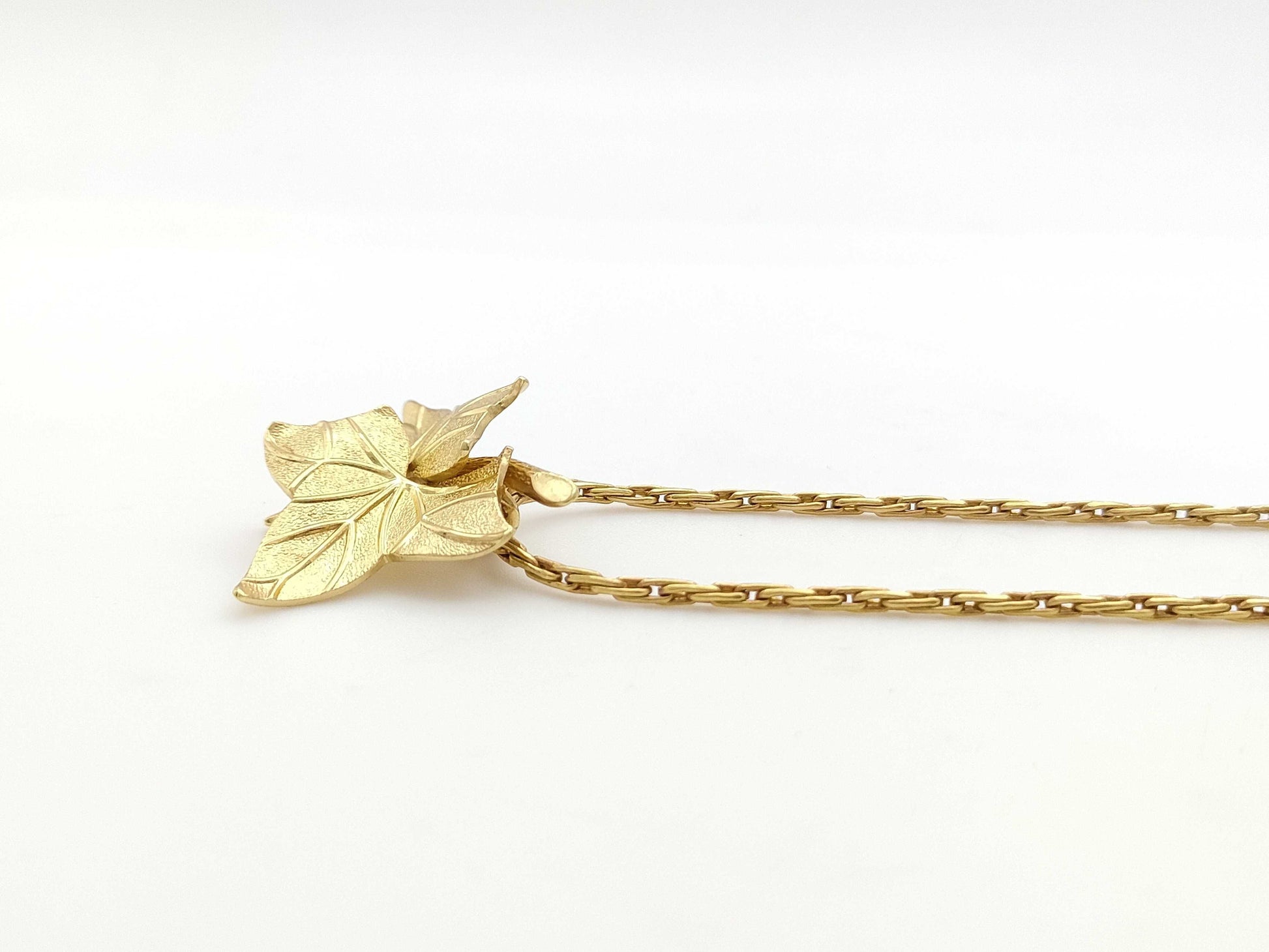 Dior necklace