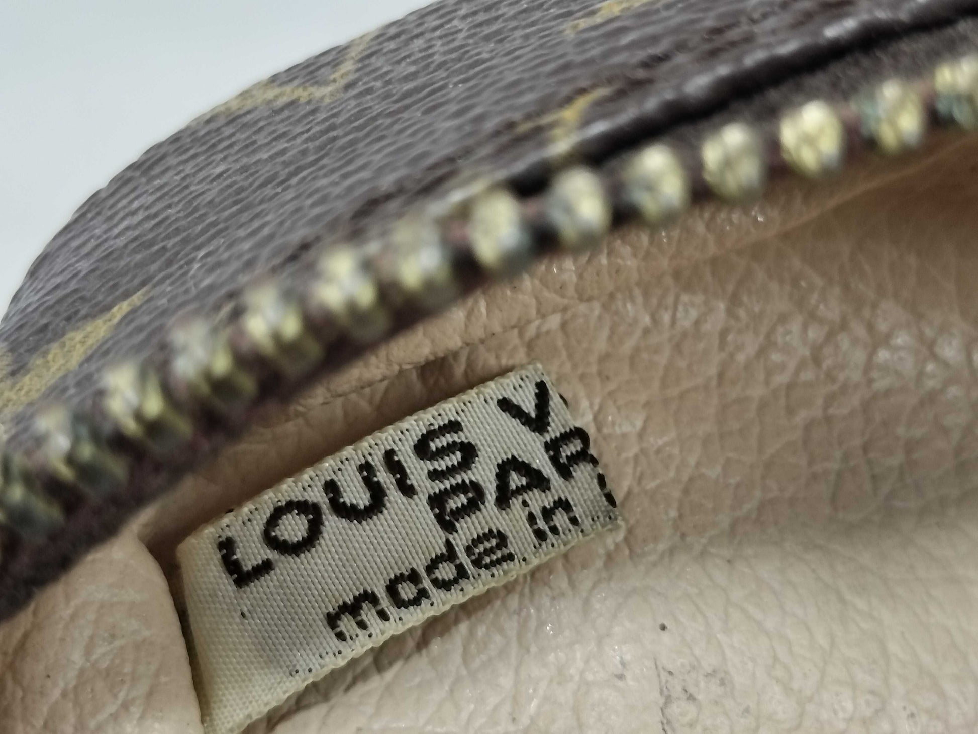 LOUIS VUITTON Monogram Louis Vuitton Monogram True Toilet 28 M47522 Second Bag