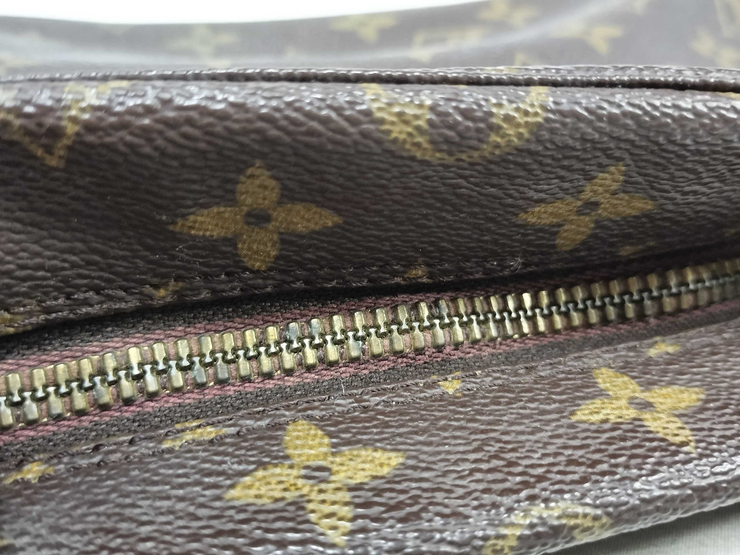 LOUIS VUITTON Monogram Louis Vuitton Monogram True Toilet 28 M47522 Second Bag