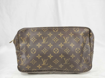 LOUIS VUITTON Monogram Louis Vuitton Monogram True Toilet 28 M47522 Second Bag