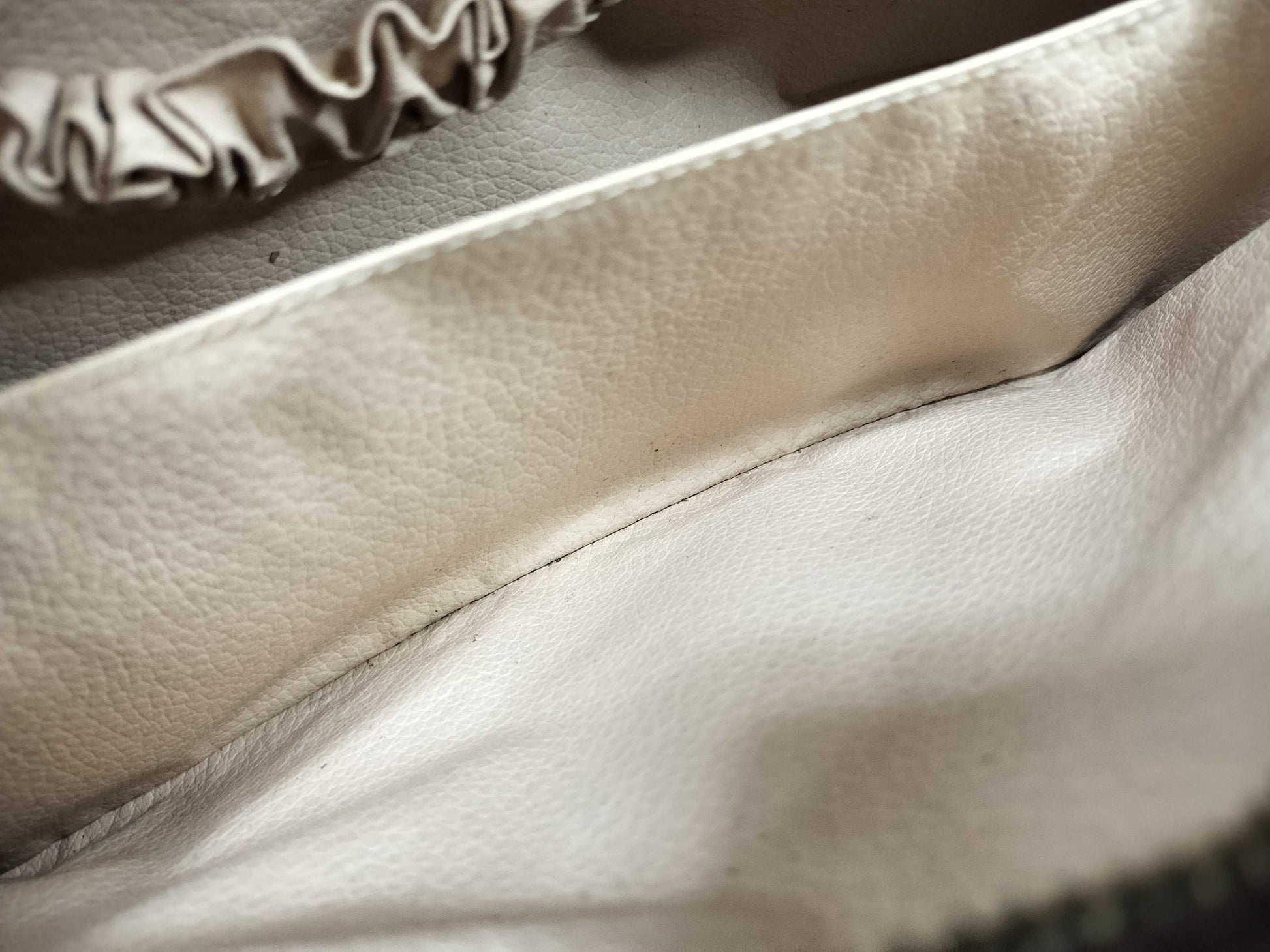 LOUIS VUITTON Monogram Louis Vuitton Monogram True Toilet 28 M47522 Second Bag
