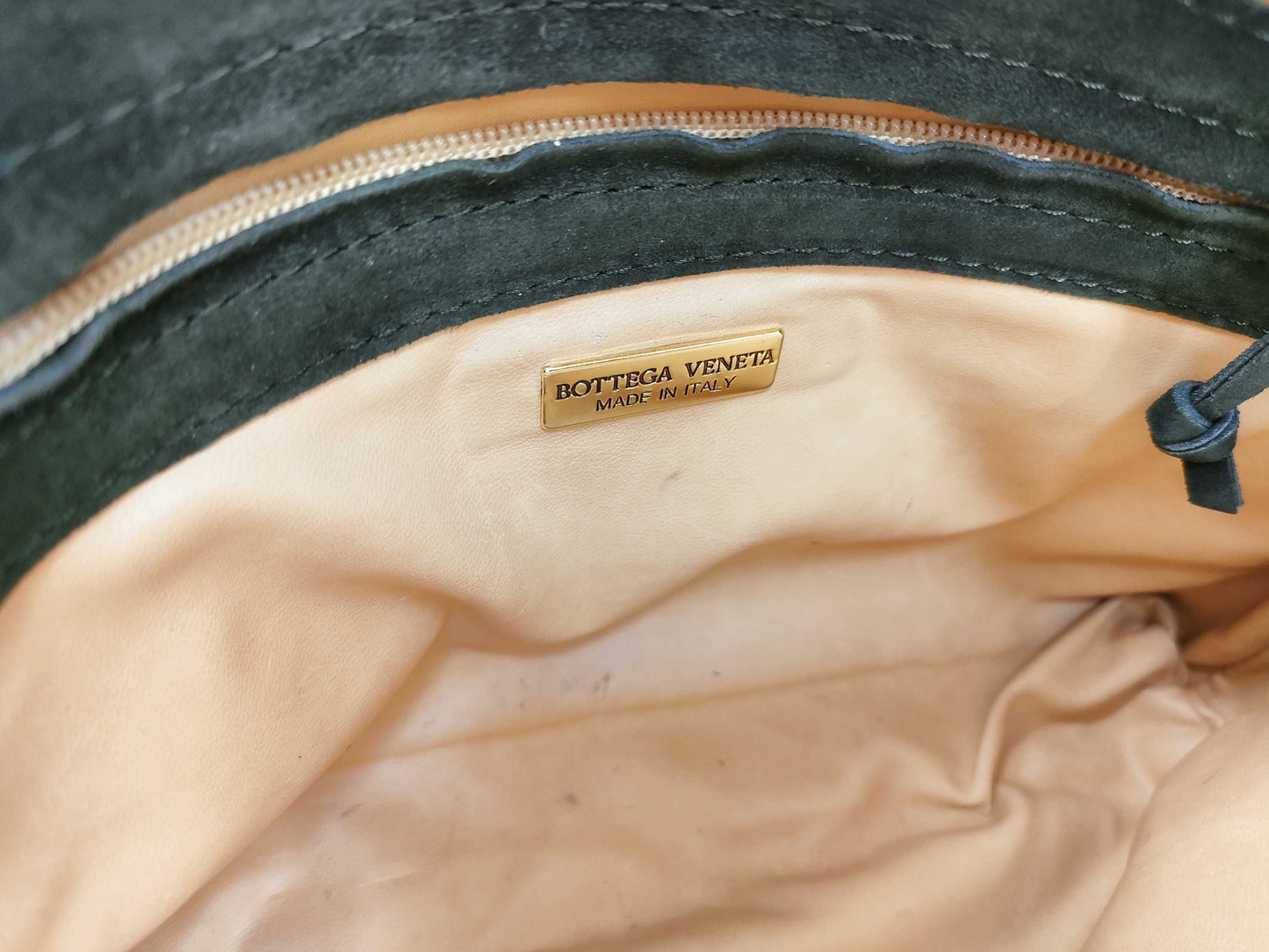 BOTTEGA VENETA Maxi Intrecciato Shoulder Bag