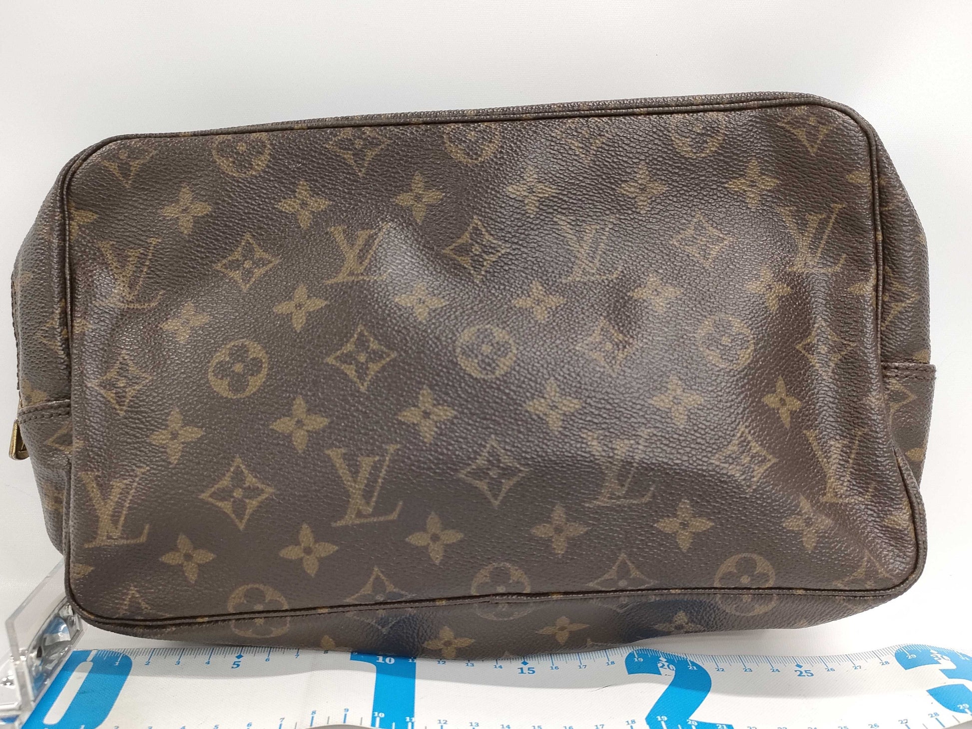 LOUIS VUITTON Monogram Truest Wallet 28 Second Bag