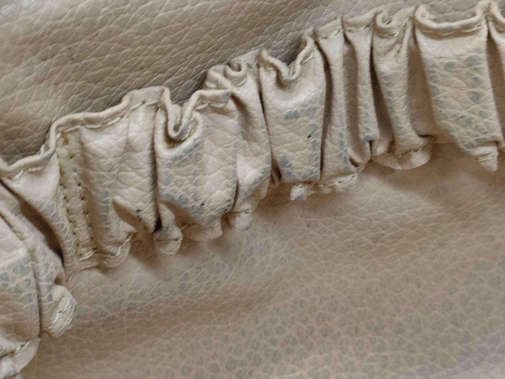 LOUIS VUITTON Monogram Truest Wallet 28 Second Bag