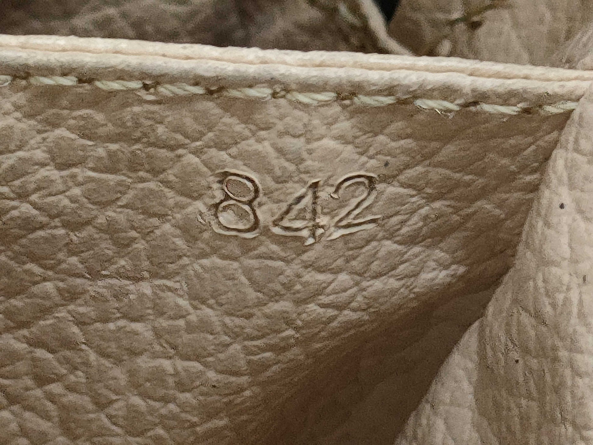 LOUIS VUITTON Monogram Truest Wallet 28 Second Bag