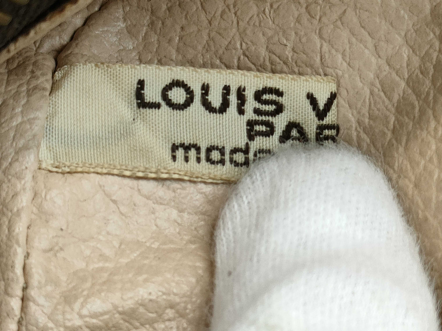 LOUIS VUITTON Monogram Truest Wallet 28 Second Bag