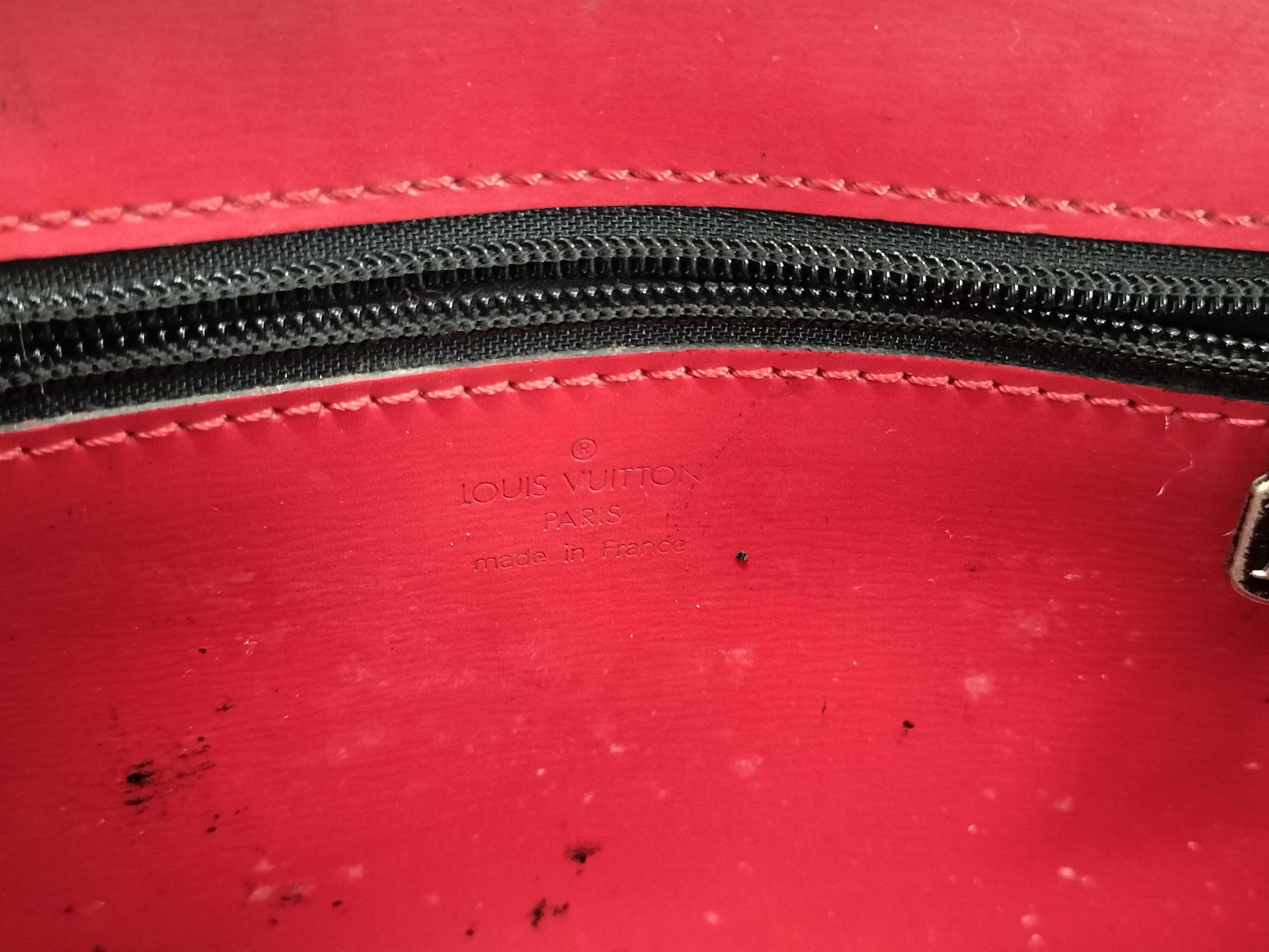 LOUIS VUITTON M52577 Epialche Pochette Castilian Red Second Bag