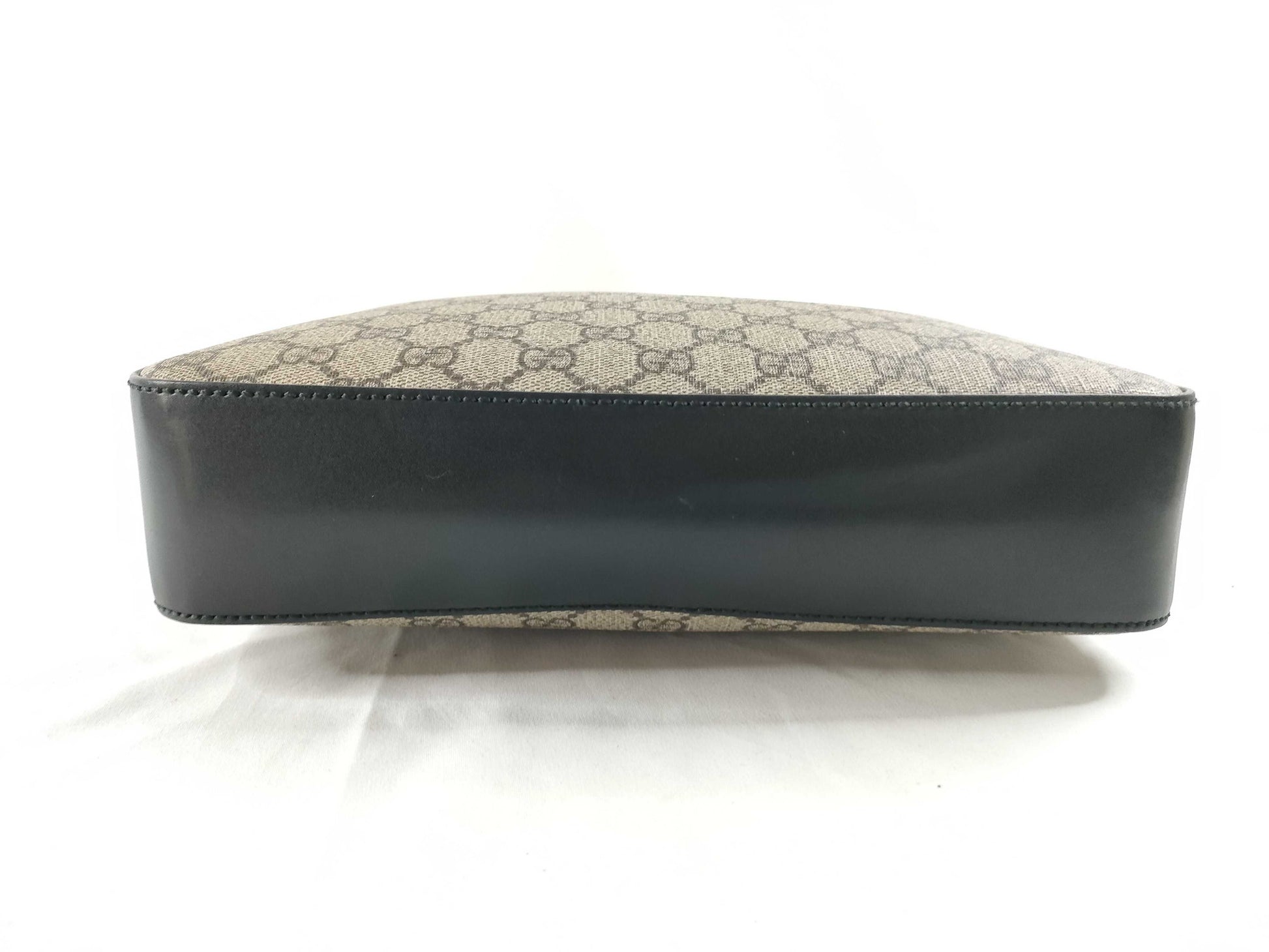 GUCCI GG Supreme 450949 GG Supreme Second Bag Black Second Bag