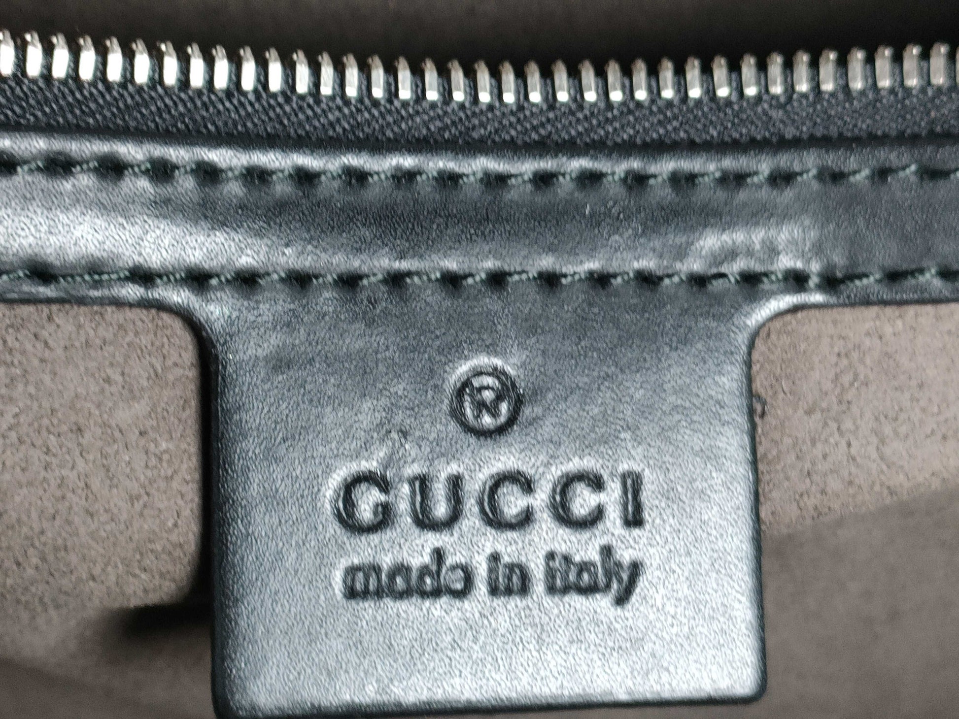 GUCCI GG Supreme 450949 GG Supreme Second Bag Black Second Bag