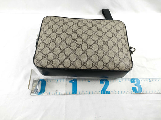 GUCCI GG Supreme 450949 GG Supreme Second Bag Black Second Bag