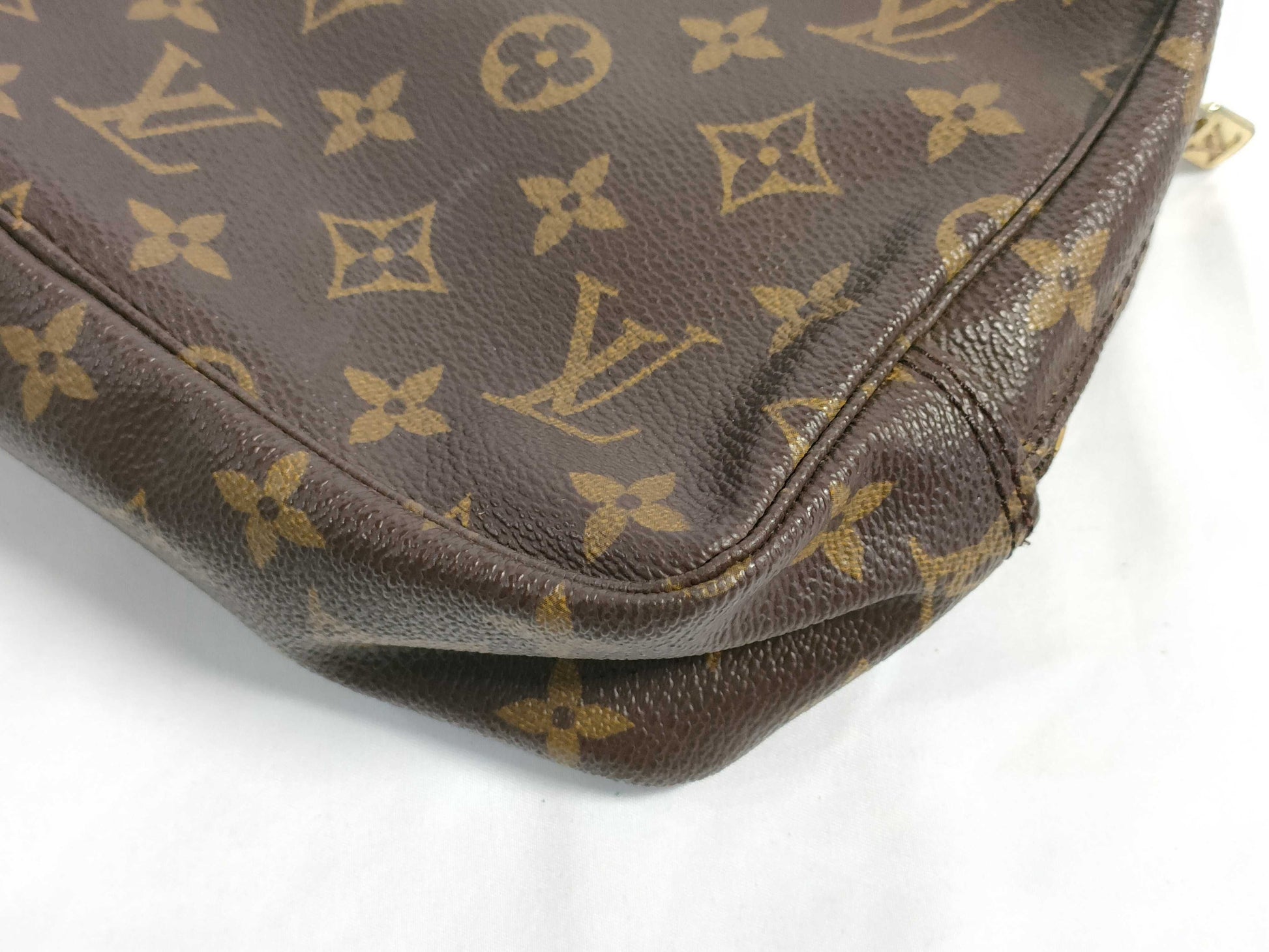 LOUIS VUITTON Monogram LV Handbag Second Bag