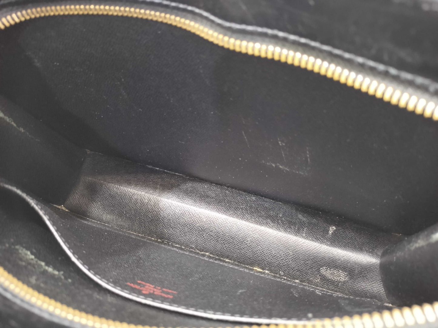 LOUIS VUITTON Epi LV Epi Pochette Homme Second Bag