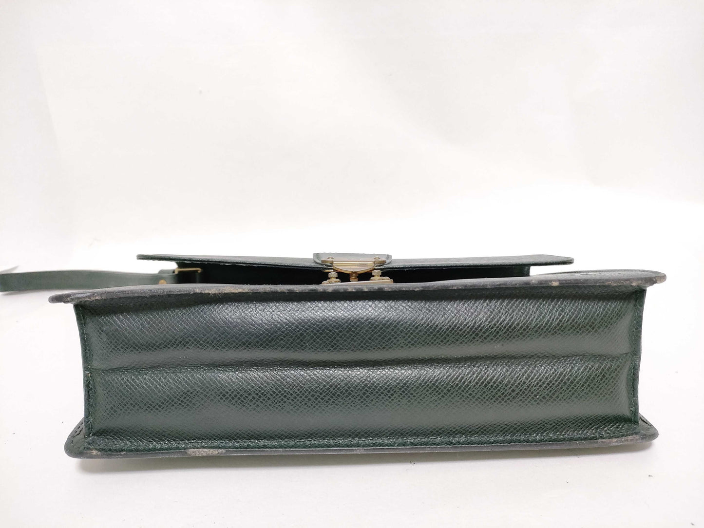 LOUIS VUITTON Taiga Louis Vuitton bag second bag