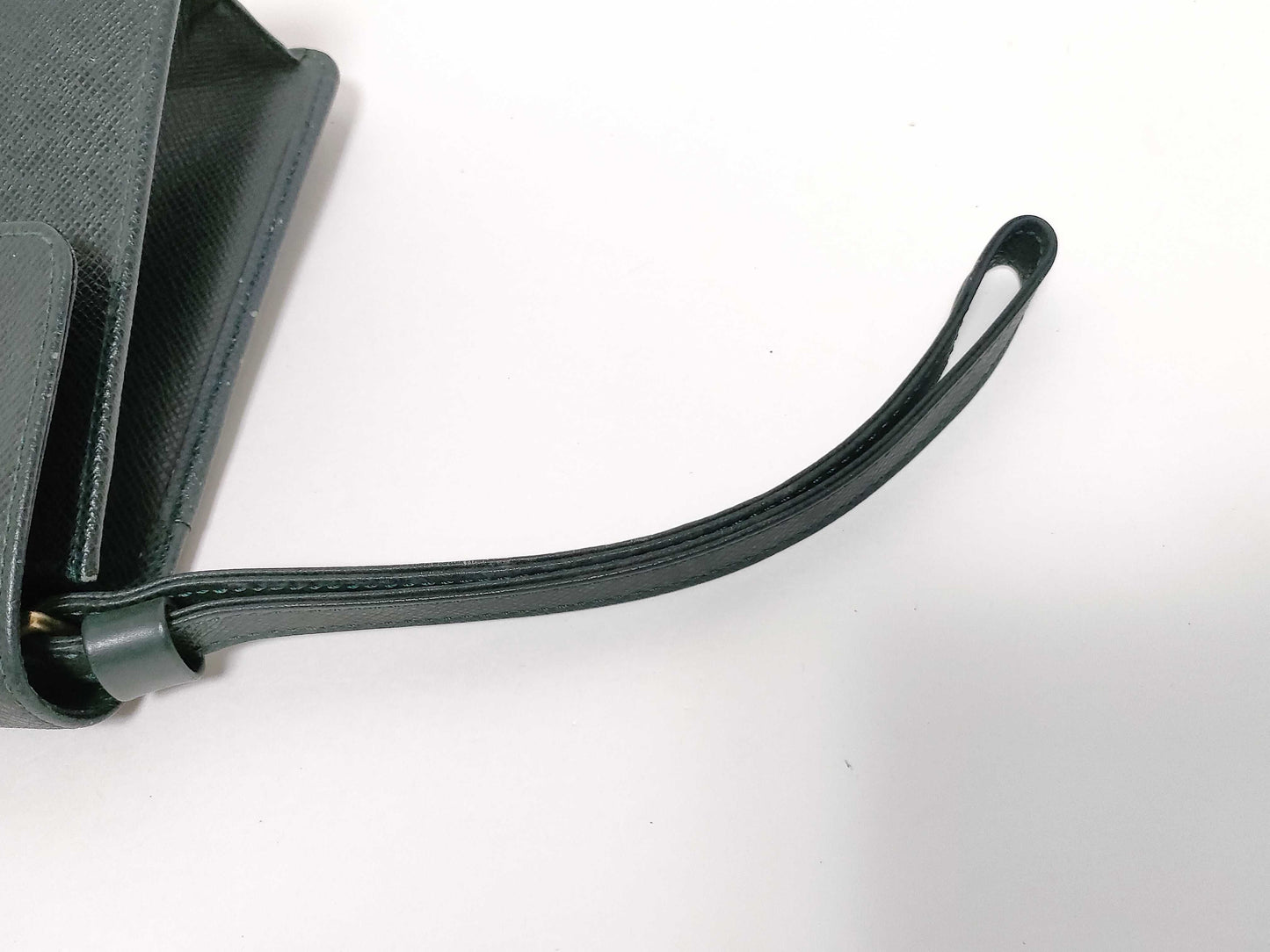 LOUIS VUITTON Taiga Louis Vuitton bag second bag