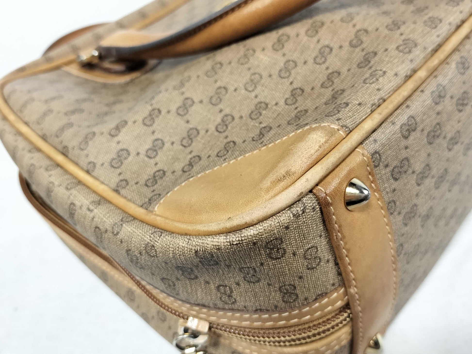GUCCI GG Gucci 104 000 Handbag Micro GG PVC Leather Beige Handbag