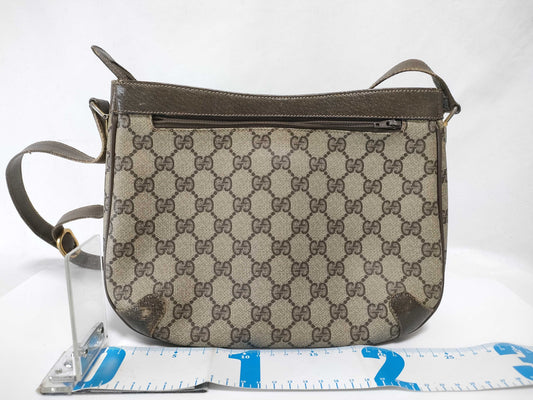 GUCCI Old Gucci GG Supreme Shoulder Bag