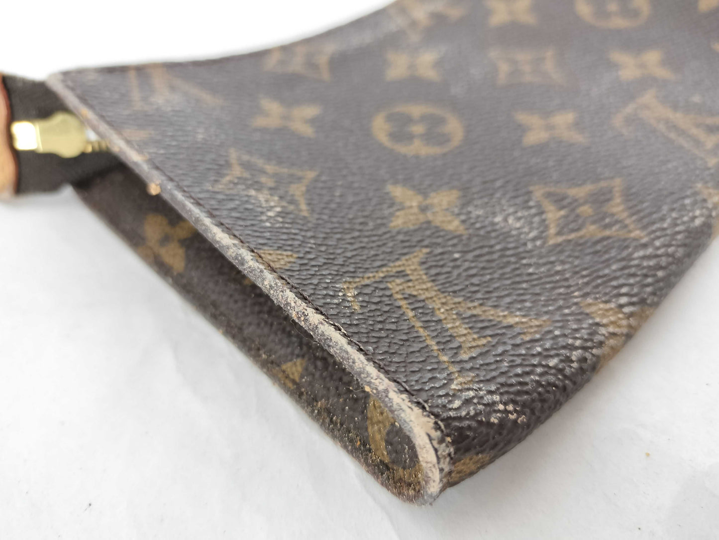 LOUIS VUITTON Monogram Louis Vuitton Monogram Bucket Pouch 3-Piece Pouch